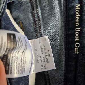 Modern Boot Cut Jeans